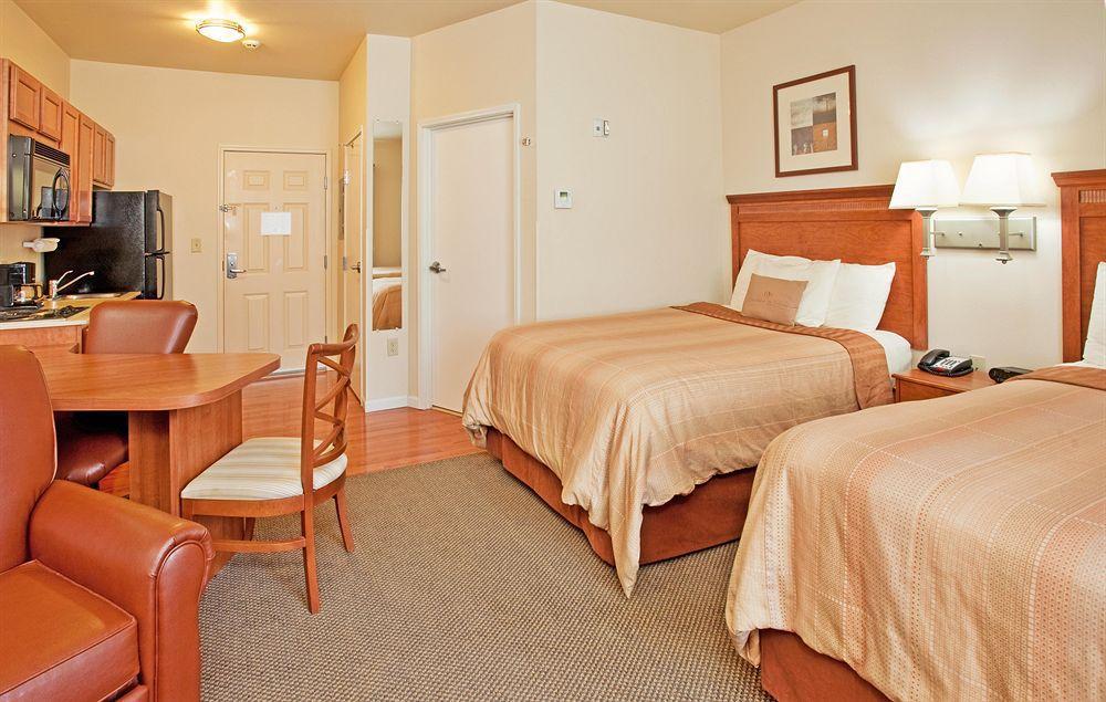 Candlewood Suites Joplin, An Ihg Hotel Room photo